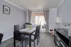 Lounge/Diner- click for photo gallery